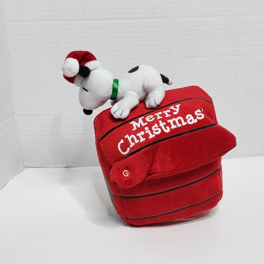 The Peanuts Snoopy Speedster Wobble Plush Toy